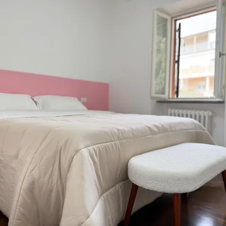 Loft Panoramico A Due Passi Dalla Stazione * بيرودجا