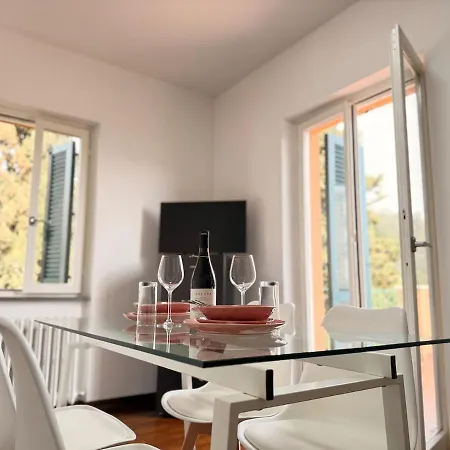 Loft Panoramico A Due Passi Dalla Stazione Апартаменты *